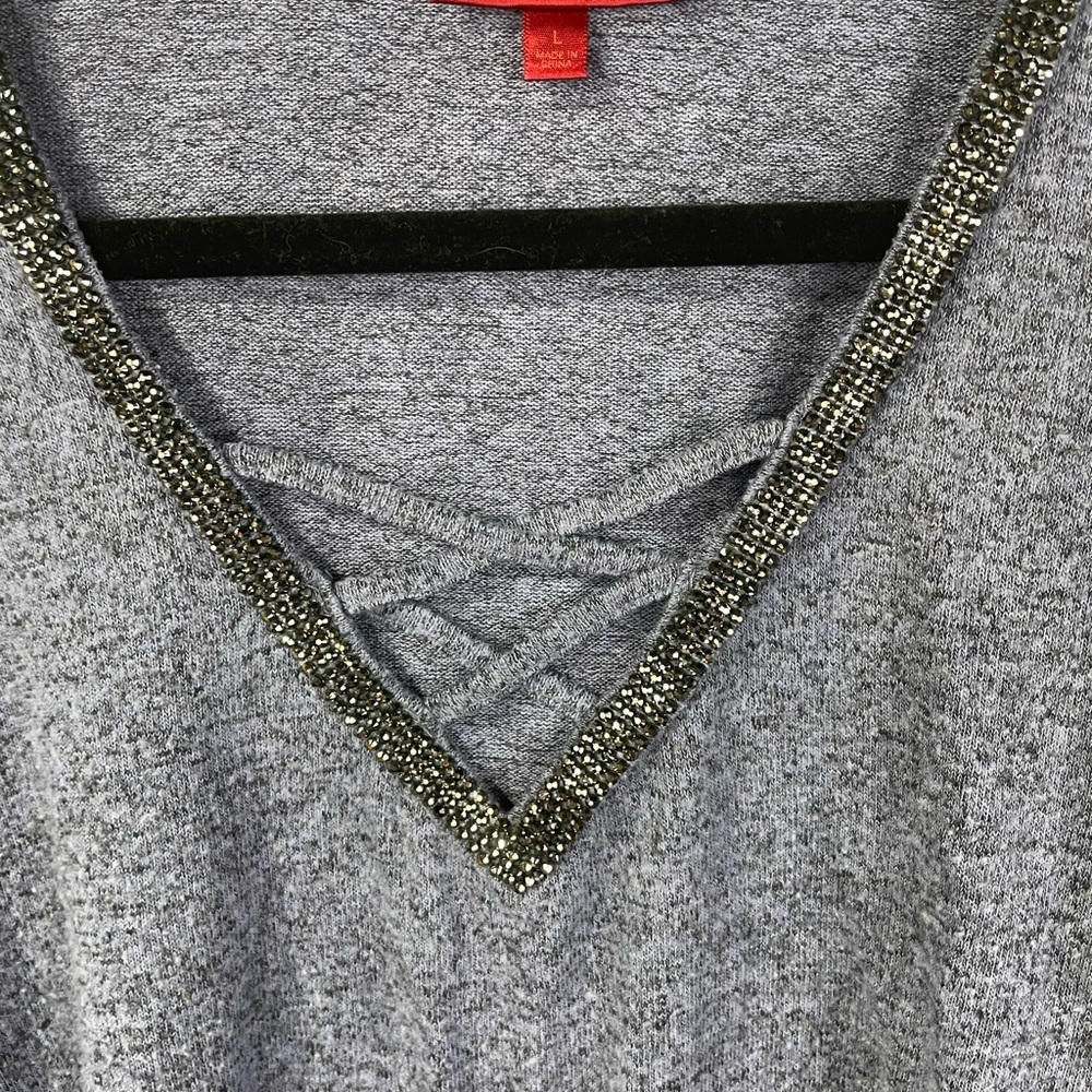 Jennifer Lopez Jeweled V-Neck Pullover Purplish Sweater Large Women’s EUC - Picture 7 of 7